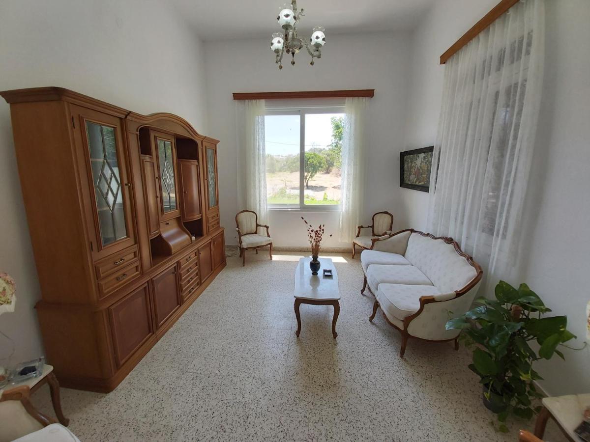 Tower Traditional Pool Villa Kremastí Екстериор снимка
